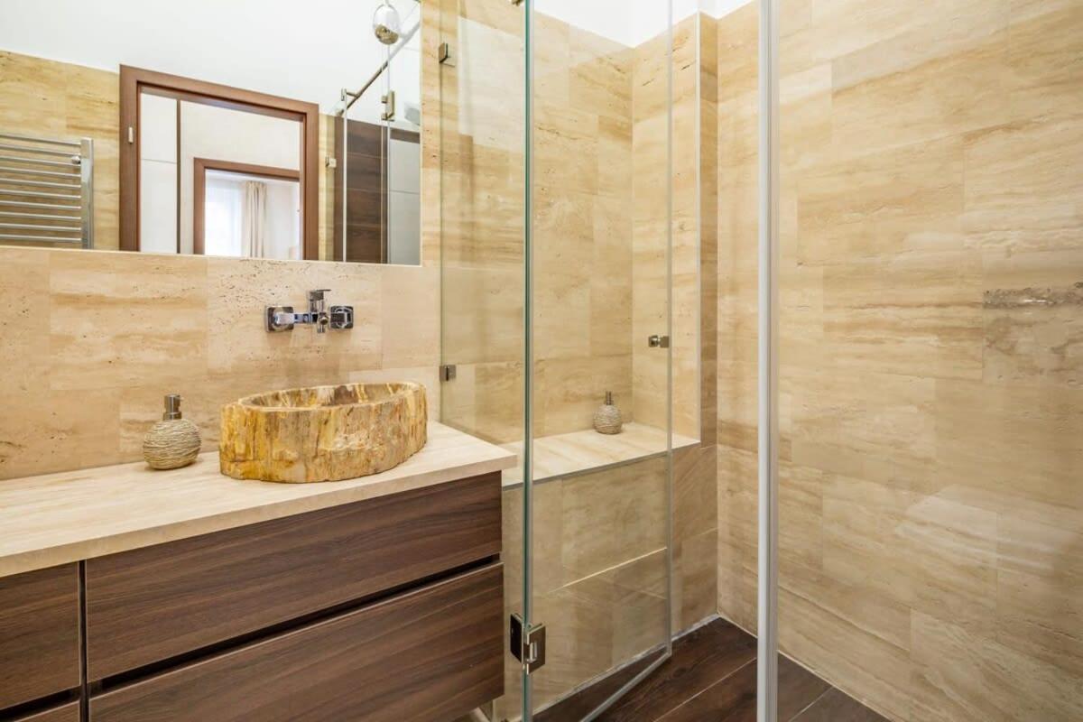 Splendid Perfectly Located Flat With Sauna Apartment Budapest Exterior photo
