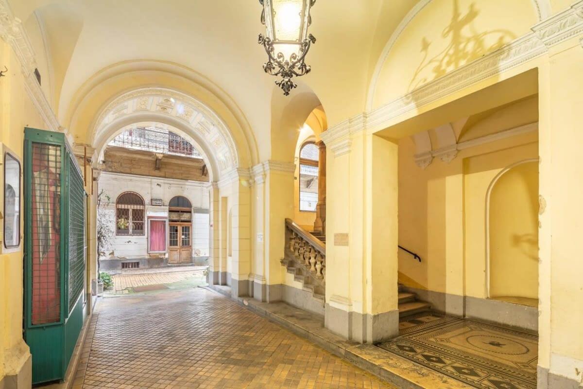 Splendid Perfectly Located Flat With Sauna Apartment Budapest Exterior photo