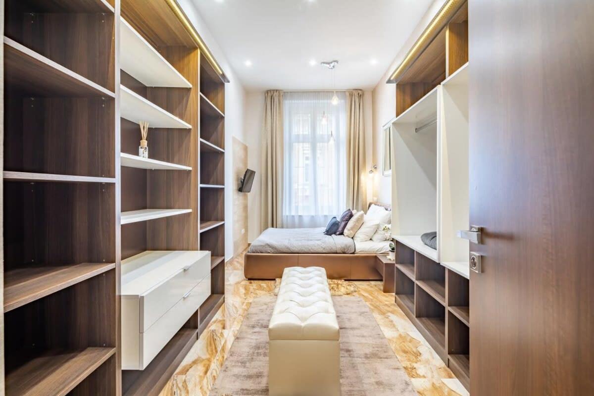 Splendid Perfectly Located Flat With Sauna Apartment Budapest Exterior photo