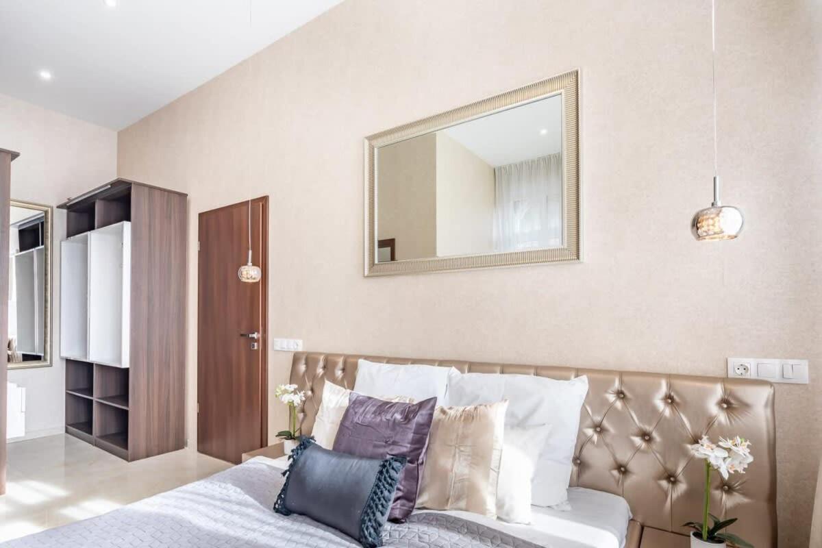Splendid Perfectly Located Flat With Sauna Apartment Budapest Exterior photo